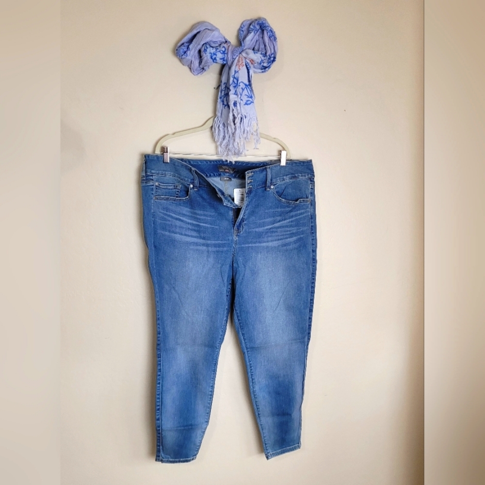 Torrid Super Soft Jeggings